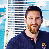 MESSI VENDE  SU megaDUPLEX