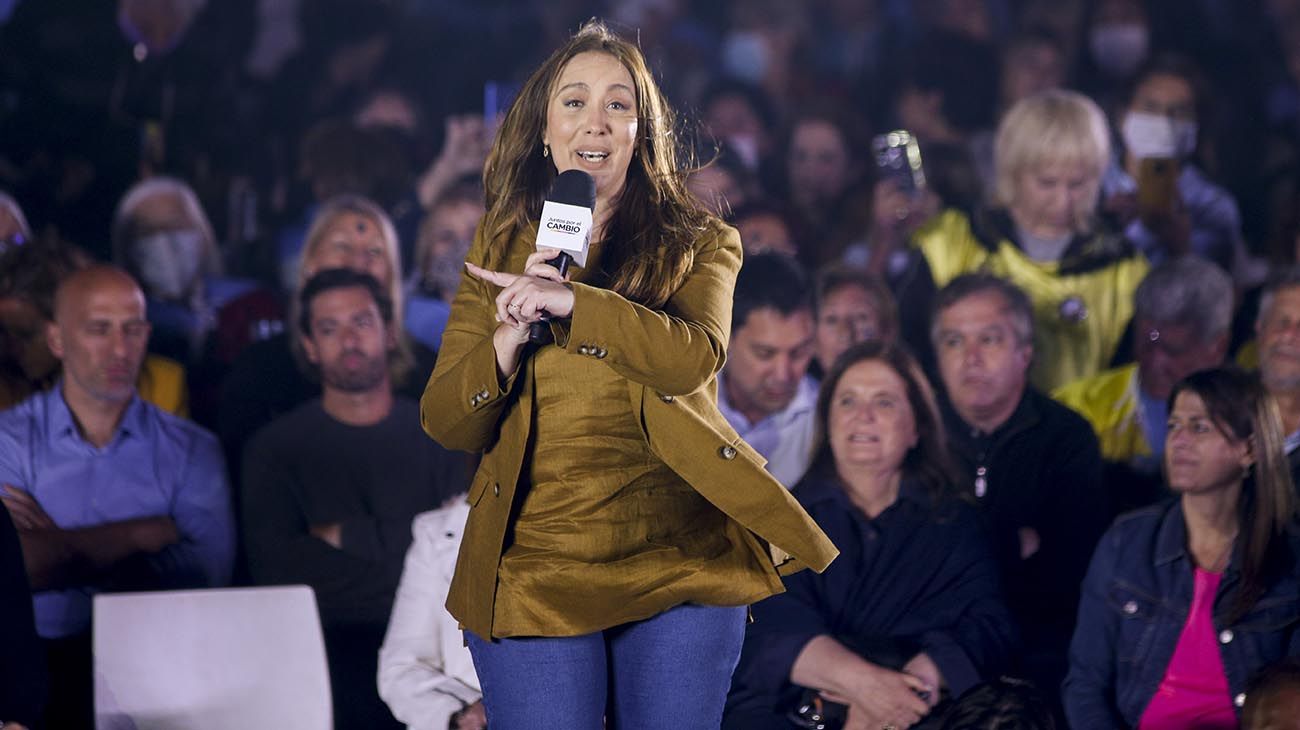 La candidata a diputada nacional de Juntos por el Cambio María Eugenia Vidal, acompañada por Horacio Rodríguez Larreta, encabeza esta tarde en la Plaza Naciones Unidas su acto de cierre de campaña de cara a las elecciones del próximo domingo.