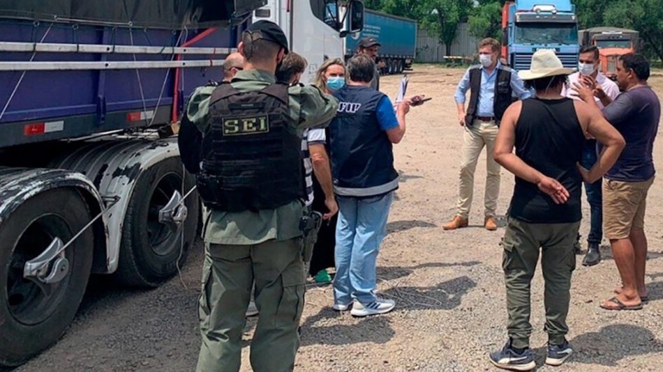 Decomiso de maíz en Campana