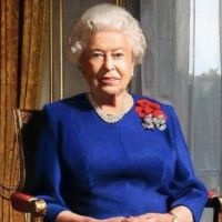 La reina Isabel II no pudo asistir a la ofrenda del Día del Recuerdo por una lesión en la espalda