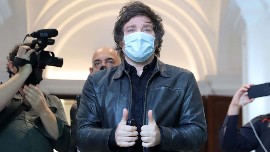 Legislativa 2021-Javier Milei votando-20211114