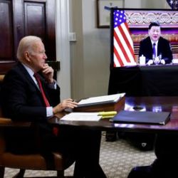 Biden y Xi Jinping matuvieron una videoconferencia para abordar las nuevas tensiones entre las potencias.