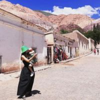 Las fotos de la China Suárez visitando el norte argentino 