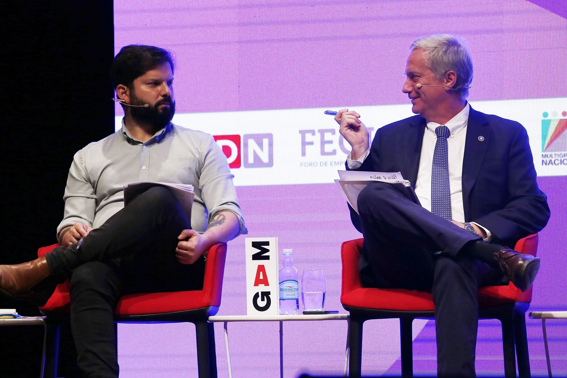 Candidates Debate Ahead of Presidential Elections in Chile