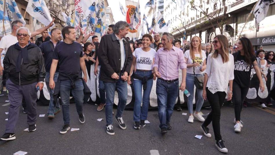 Máximo Kirchner en Plaza de Mayo-20211117