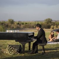 El romántico viaje de Pampita y García Moritán para celebrar un nuevo aniversario