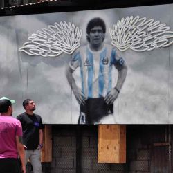 Mural de Diego Maradona en el exterior del Patio de los lecheros realizado por Maximiliano Bagnasco. Foto Vale Ruiz | Foto:Valeria Ruiz