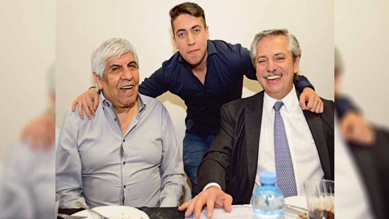 Jerónimo Moyano junto a su padre y el presidente Alberto Fernández | Foto:Cedo.