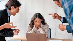 20211128_mobbing_abuso_laboral_shutterstock_g