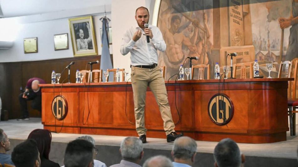 Martín Guzmán en la CGT 20211201