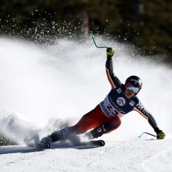 James Crawford del equipo de Canadá compite en el Super G masculino durante la Copa del Mundo de Esquí Alpino tAudi FIS en Beaver Creek Resort, Colorado. | Foto:Tom Pennington/Getty Images/AFP