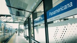 La nueva estación contará con varias boleterías, escaleras y rampas para discapacitados.