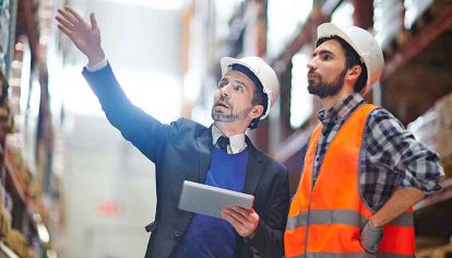 Trabajo. El desafío 2022 será generar más puestos privados.