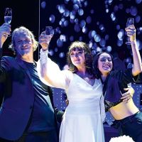 PATRICIA ETCHEGOYEN Y RODRIGO PARDO DEL RIO CON SU HIJA LUCIA COMO TESTIGO