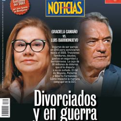 Tapa Nº 2346: Graciela Camaño vs. Luis Barrionuevo, divorciados y en guerra | Foto:Pablo Temes