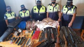 Solo uno de los sujetos aprehendidos tenía permiso de caza.