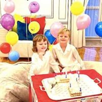Charlène de Mónaco reapareció para saludar a sus hijos en el día de su cumpleaños
