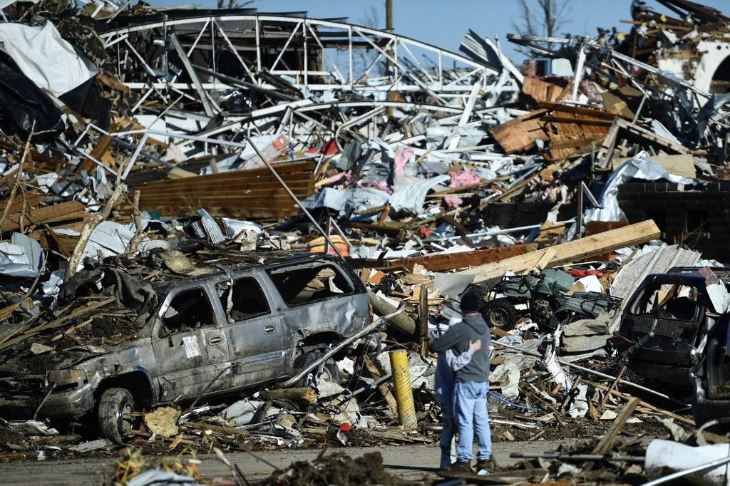 Decenas de personas murieron en Kentucky por el paso de varios tornados que dejaron una estela de destrucción en ese estado de Estados Unidos