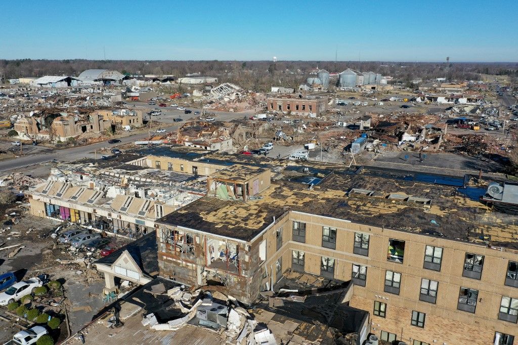 Decenas de personas murieron en Kentucky por el paso de varios tornados que dejaron una estela de destrucción en ese estado de Estados Unidos.