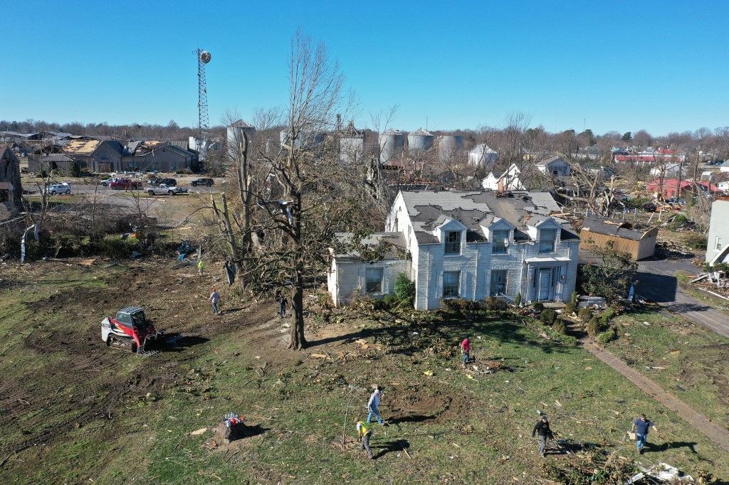 Decenas de personas murieron en Kentucky por el paso de varios tornados que dejaron una estela de destrucción en ese estado de Estados Unidos.