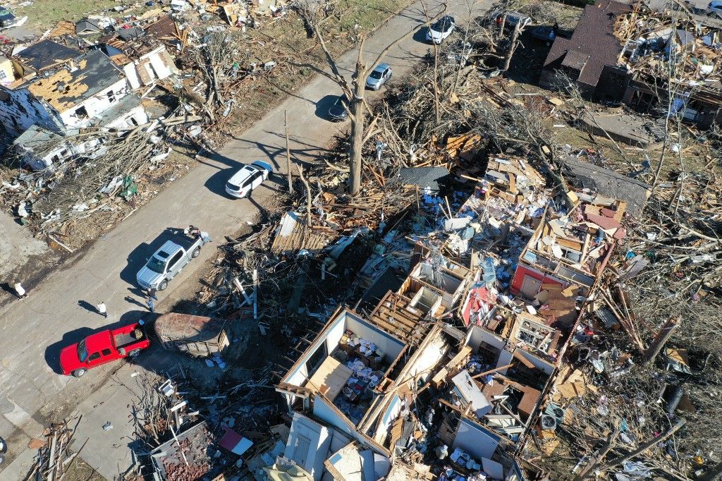 Decenas de personas murieron en Kentucky por el paso de varios tornados que dejaron una estela de destrucción en ese estado de Estados Unidos.