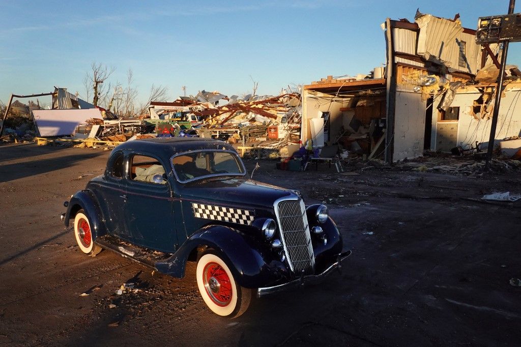 Decenas de personas murieron en Kentucky por el paso de varios tornados que dejaron una estela de destrucción en ese estado de Estados Unidos.