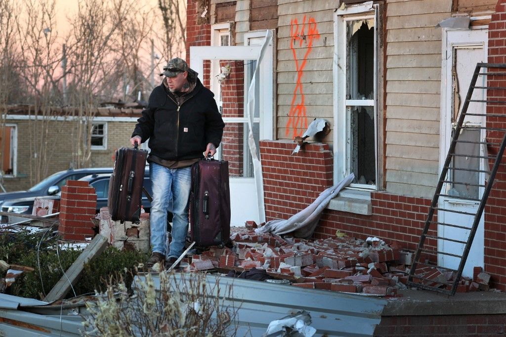 Decenas de personas murieron en Kentucky por el paso de varios tornados que dejaron una estela de destrucción en ese estado de Estados Unidos.