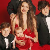 PAMPITA CELEBRA CON CARAS
