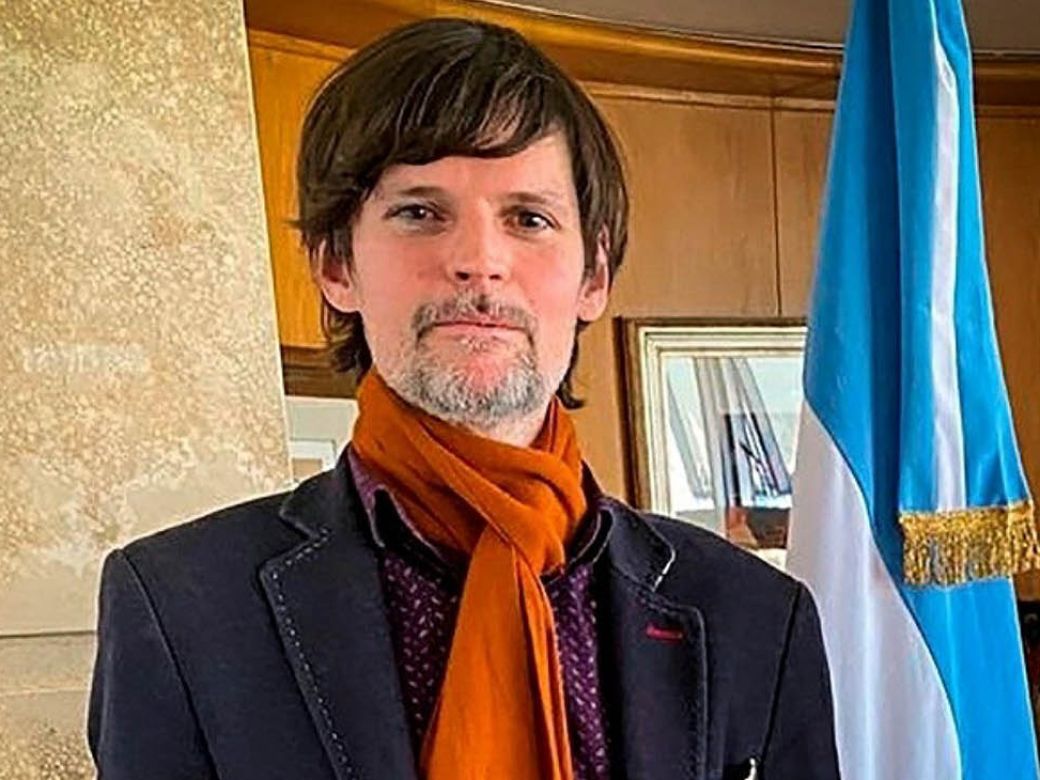 El curioso video de Sabino Vaca Narvaja sobre su trabajo en la embajada en  China | Perfil
