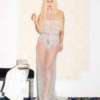 El exclusivo look de Wanda Nara para caminar por Buenos Aires