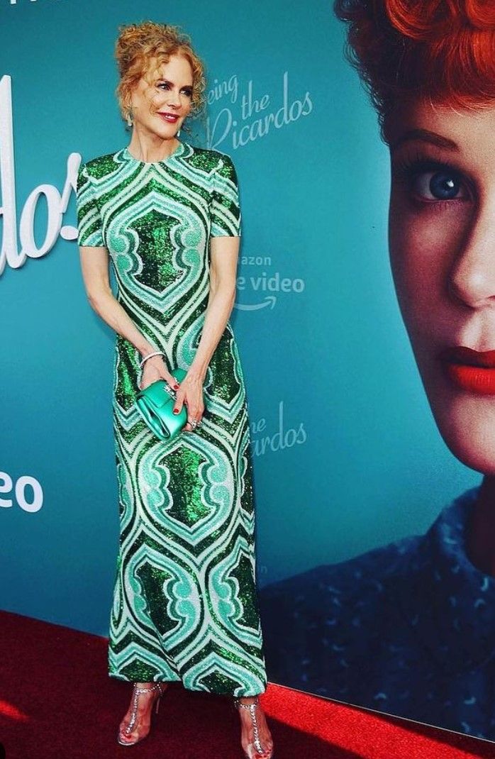 Marie Claire | Nicole Kidman brilló con un vestido de lentejuelas en la  premiere de Being The Ricardos