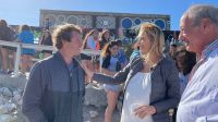 En un proyecto de Schollas Ocurrentes, Fabiola Yáñez visitó la “Escuela de Mar y Playa” en Chapadmalal, donde chicos del Barrio 31 conocieron el mar.