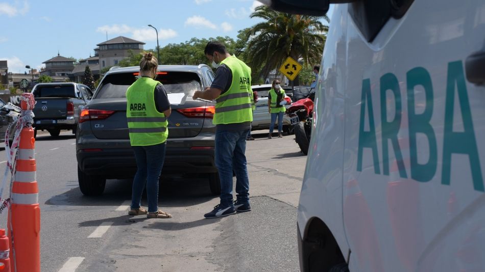 ARBA controla vehículos para determinar deudas en Impuesto a los Automotores.