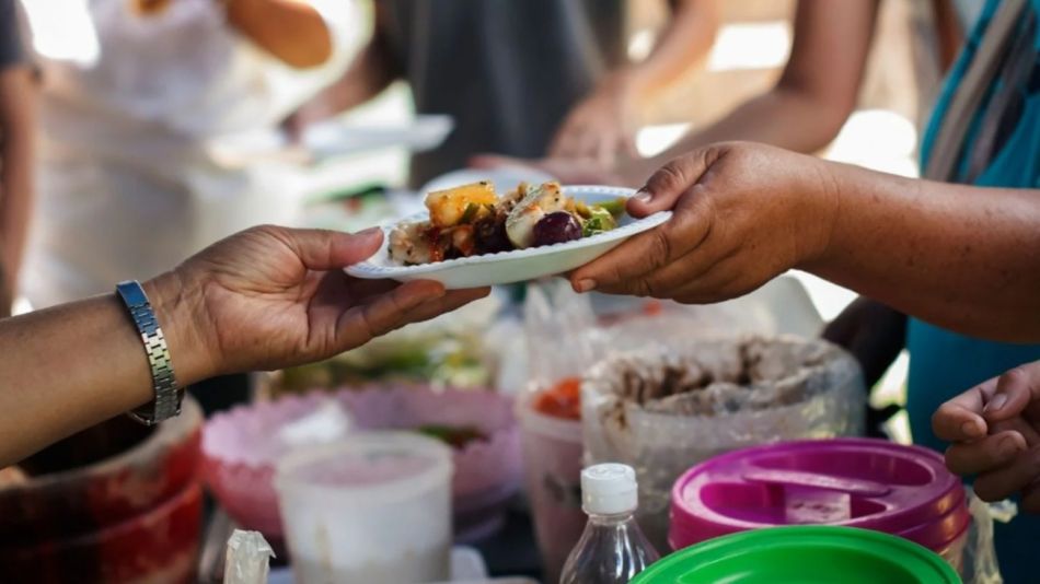  Movimientos sociales organizan una cena para 1500 personas en situación de calle