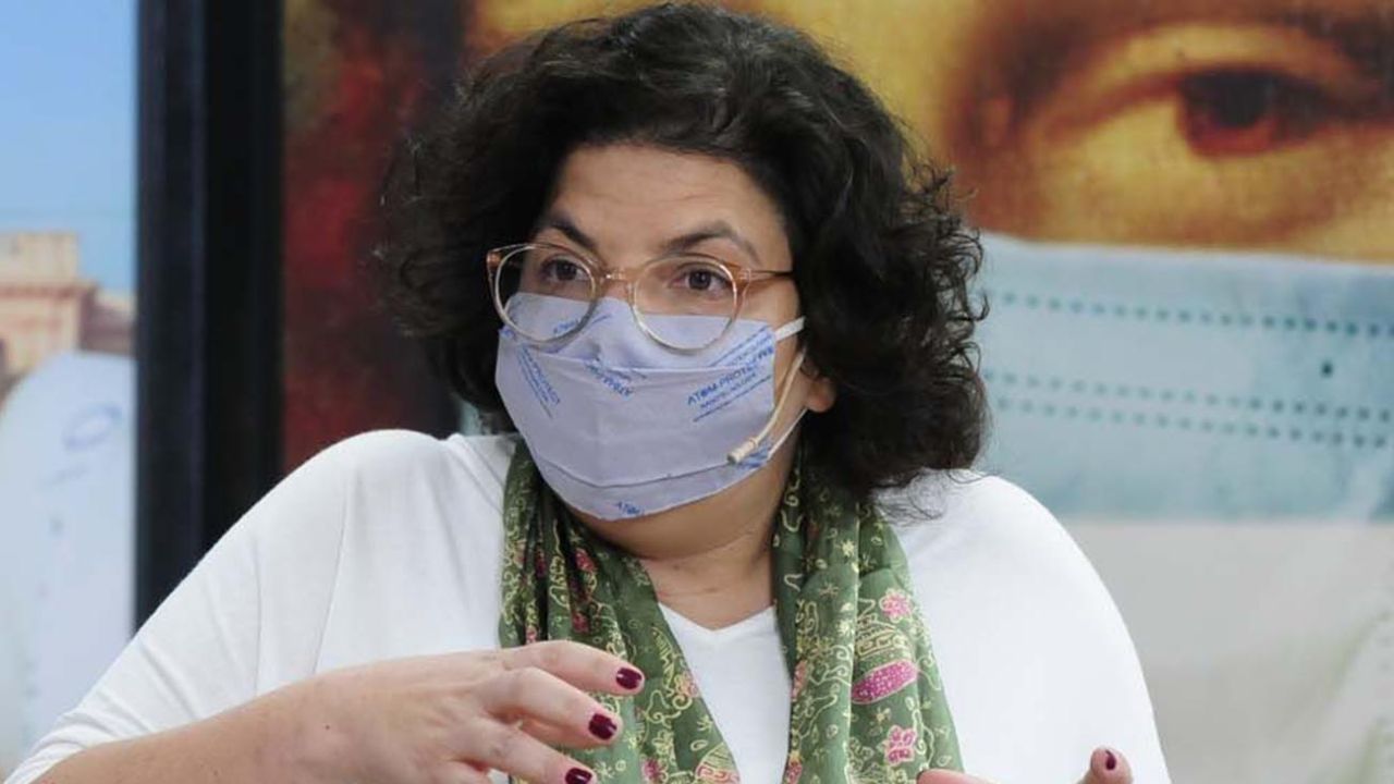 carla-vizzotti-2021124-1289387