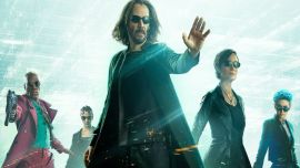 Al igual que en la primera película, Thomas Anderson no sabe si sueña o vive en una realidad paralela