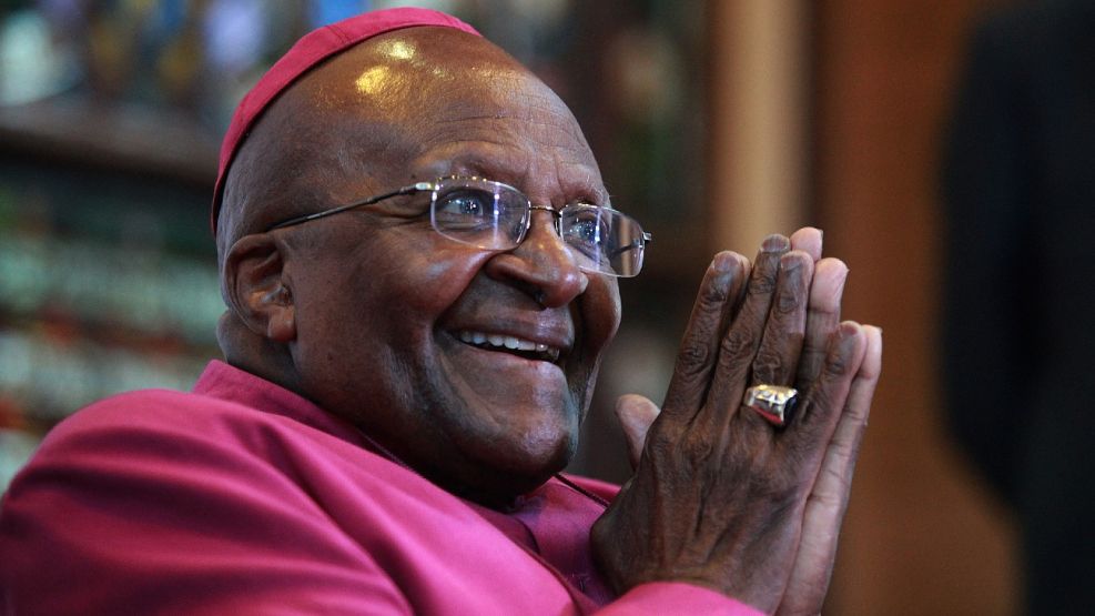 Murió el arzobispo Desmond Tutu, un pilar de la lucha contra el apartheid en Sudáfrica. Tenía 90 años.