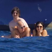 BEZOS: NOVIA LATINA Y SUPER YATE