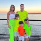Messi, Antonela Roccuzzo y sus hijos llamaron la atención con sus looks fosforecentes 