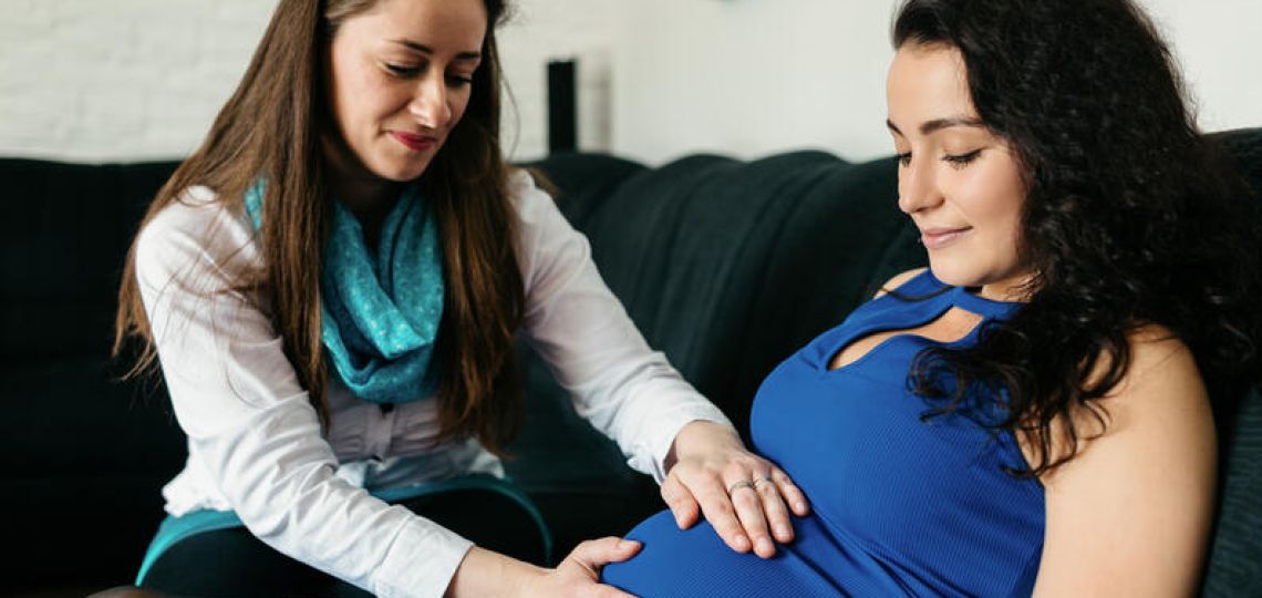 ¿Qué es una doula y cuál es su rol en el embarazo?