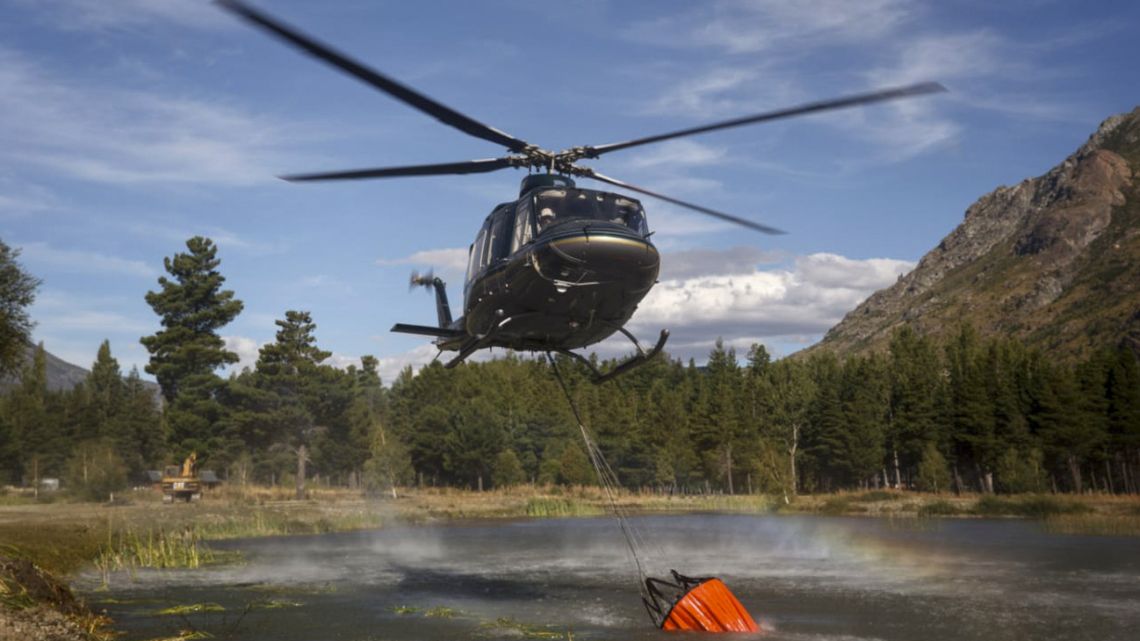 A file photo of one of the helicopters deployed close to Lake Quillén in Aluminé, Neuquén Province.