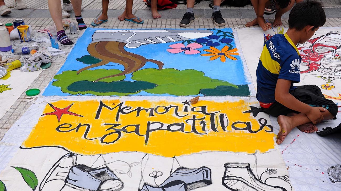 Manifestación por los 17 años del aniversario de la tragedia de Cromañón.