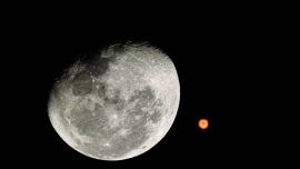 "El beso entre la Luna y Marte": cuándo será y cómo ver el último fenómeno astronómico del 2021