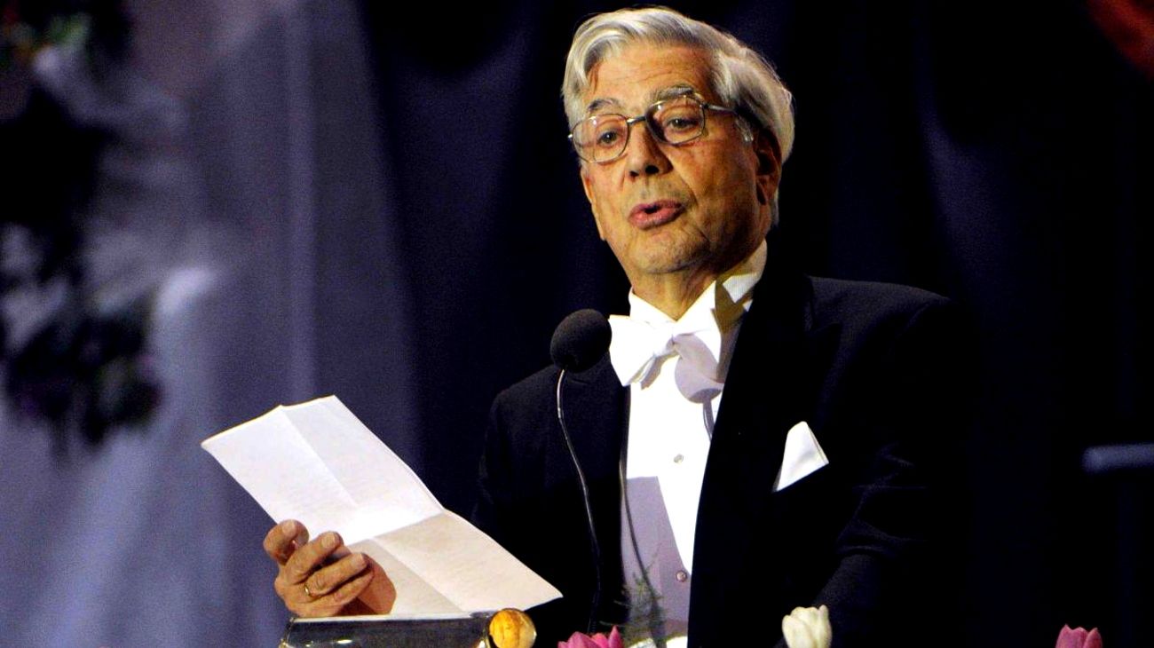 Mario Vargas Llosa dio cátedra en la Feria del Libro | Perfil