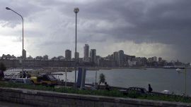 Hay alerta "amarillo" por vientos y tormentas en seis provincias y Ciudad de Buenos Aires
