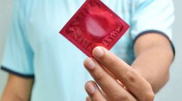 ANMAT prohibió el uso de preservativos falsificados