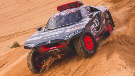 Más allá de este logro, vale aclarar que el Audi RS Q e-tron no es un auto eléctrico al 100 %.