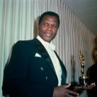 Dolor por la muerte de Sidney Poitier, una leyenda de la era dorada de Hollywood