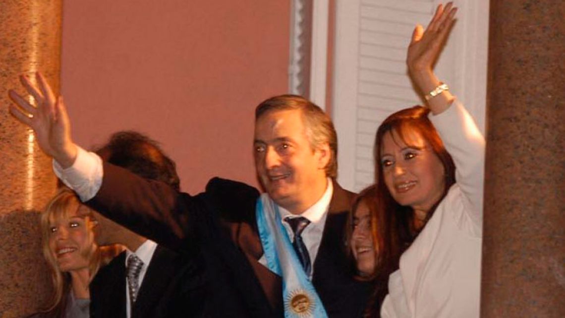A 12 años de la muerte de Néstor Kirchner, homenajes en Buenos Aires y ...