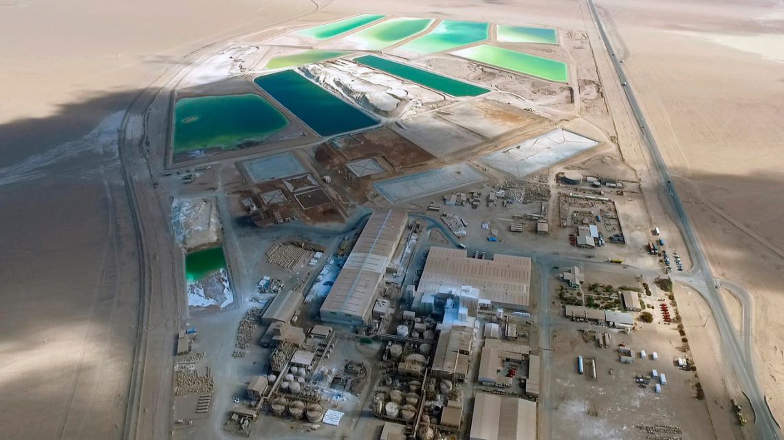 This handout file picture by SQM (Chemical and Mining Society of Chile) taken on December 26, 2016. shows an aerial view of the processing plant of the lithium mine, in Del Carmen salt flat, in the Atacama Desert, northern Chile. Chile awarded Chinese company BYD Chile SpA and Chilean Servicios y Operaciones Mineras del Norte S.A. -both new in the southern country's market- a lithium extraction tender for 121 million dollars, the Ministry of Mining reported on January 12, 2022. The award excluded the other three bidders, including the world's largest lithium operators, the Chilean Sociedad Química y Minera de Chile (SQM), and the American Albemarle. 